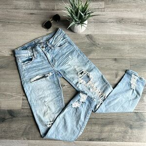 American Eagle Distressed Ankle Jegging
